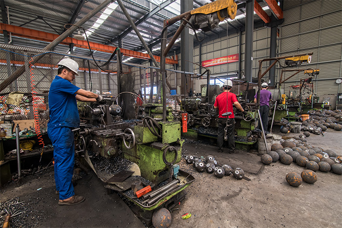 北辰网架配件车间